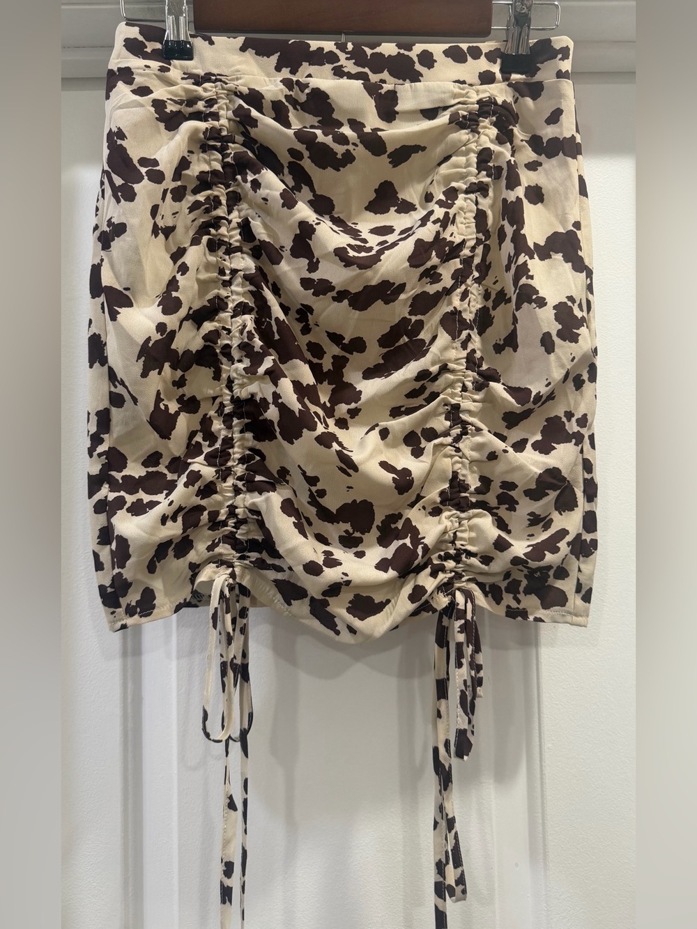 Nasty Gal Cream and Brown Cow Print Ruched Skirt Adjustable Drawstrings Size 6